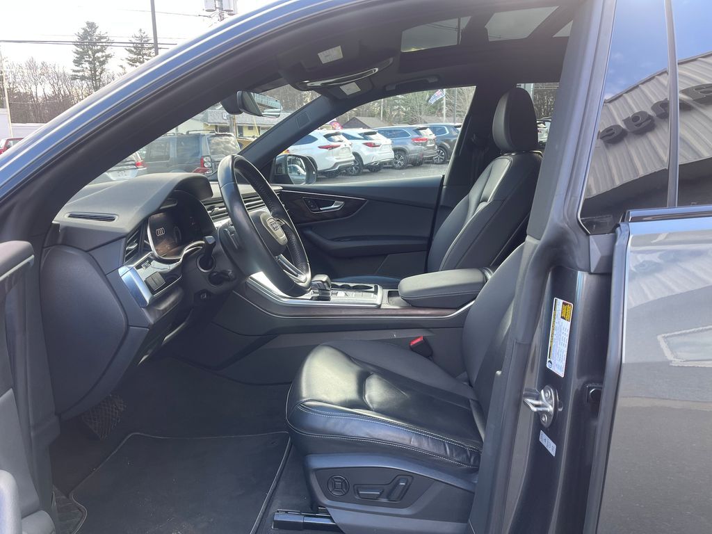 2019 Audi Q8 3.0T Premium Plus Orange MA