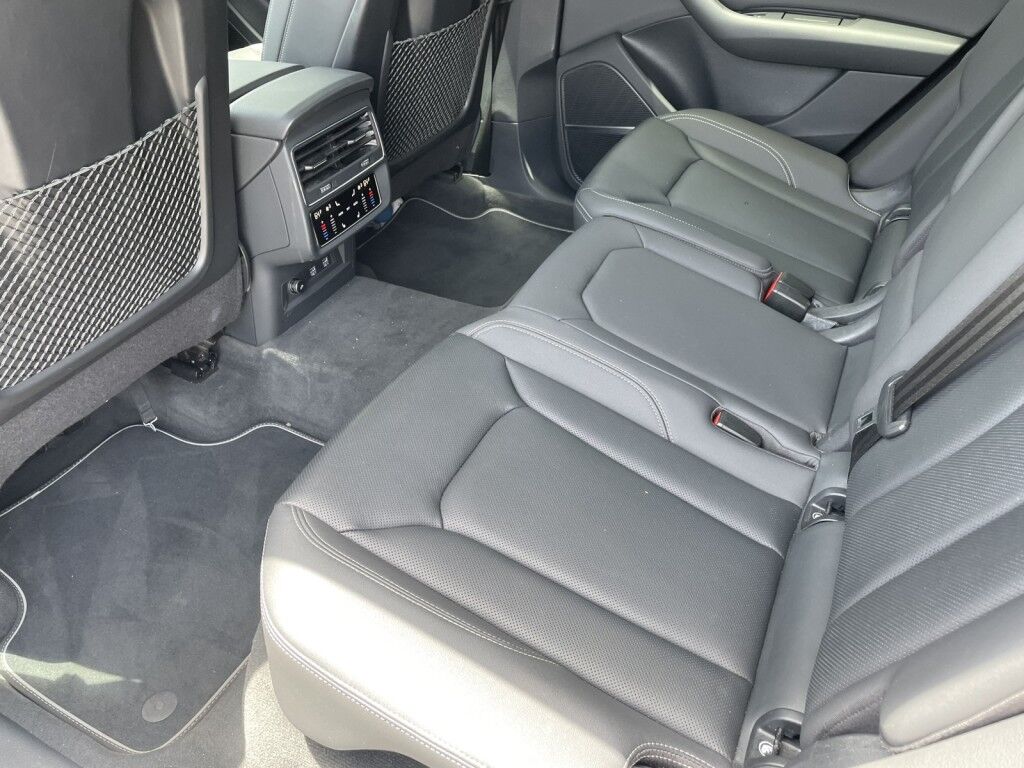 2019 Audi Q8 PREMIUM PLUS~ONLINE FINANCE~AUTO START/STOP~CAMERA SYSTEM~COOLED SEATS~HEATED SIDE MIRRORS~LEATHER SEATS~MEMORIZED SEAT SETTINGS~PANORAMIC MOONROOF / SUNROOF~PARKING SENSORS~PREMIUM SOUND SYSTEM Sarasota FL