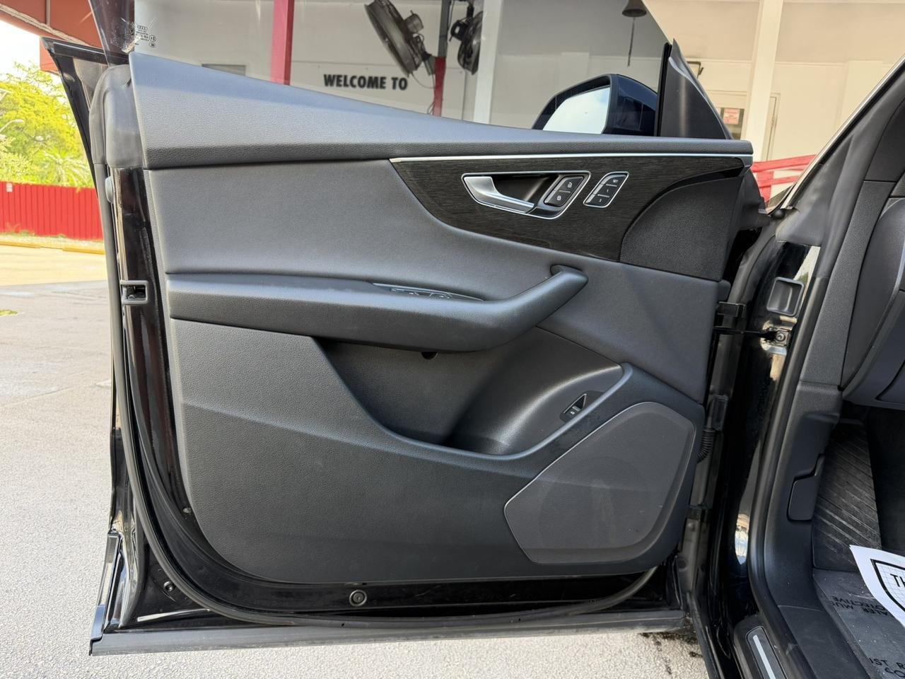 2019 Audi Q8 Premium Hollywood FL