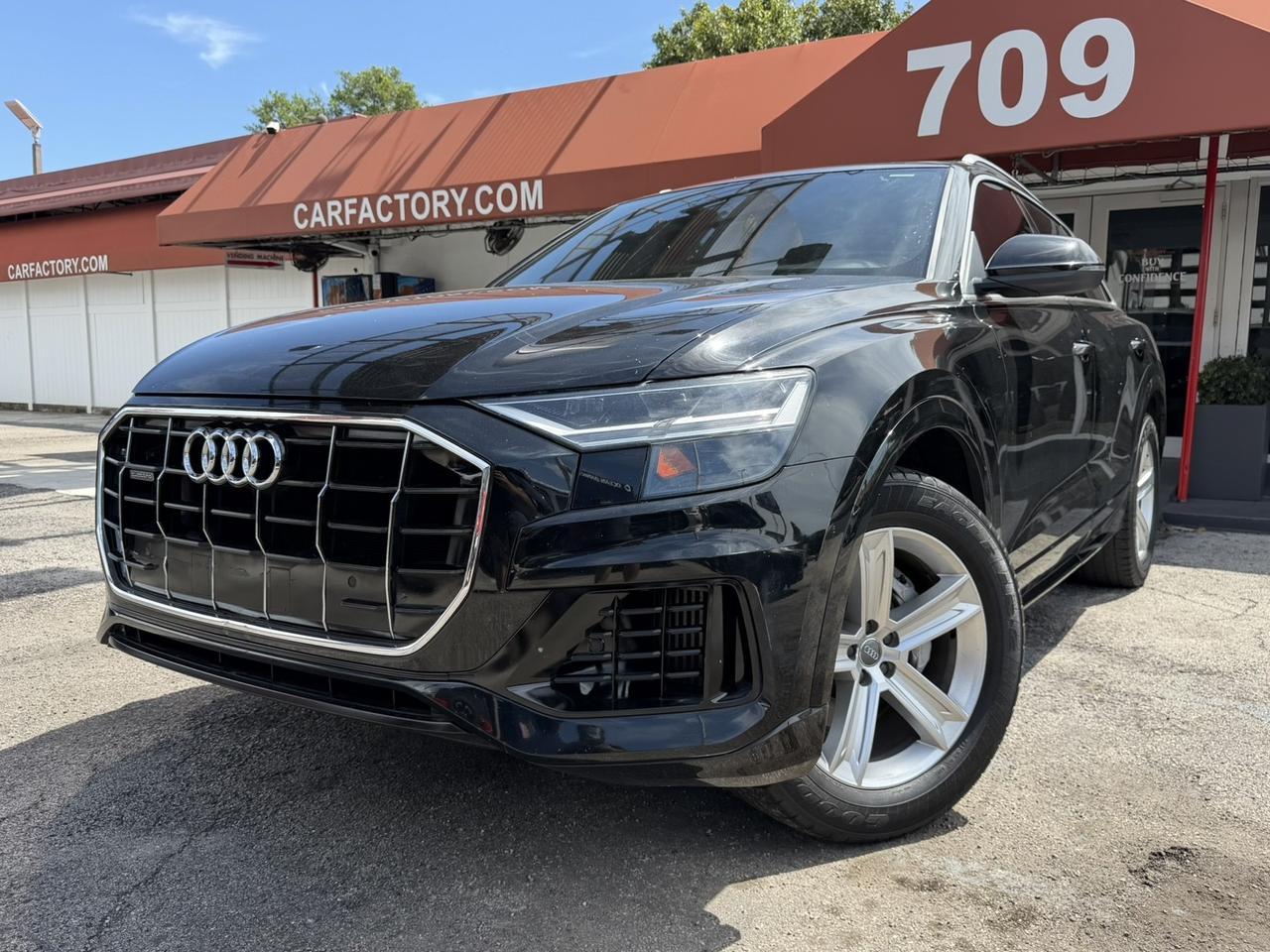 2019 Audi Q8 Premium