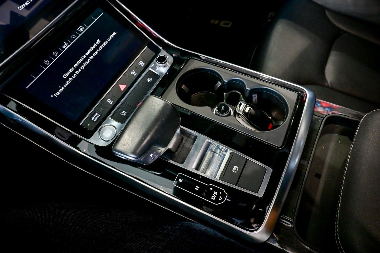 2019 Audi Q8 Premium Plus, 22'' Wheels, S-Line Springfield NJ