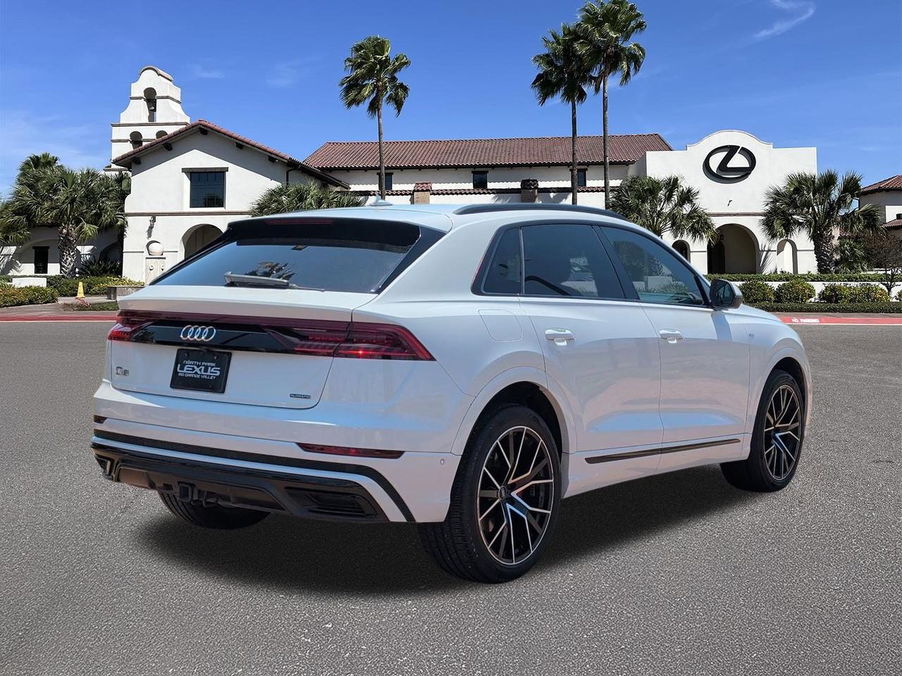 2019 Audi Q8 Premium Plus