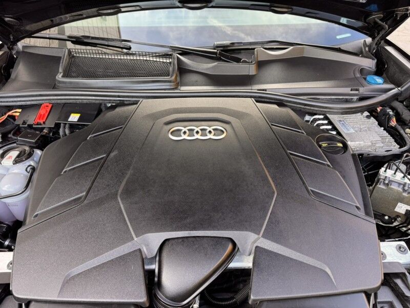 2019 Audi Q8 Premium Plus