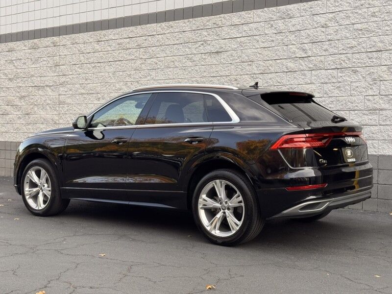 2019 Audi Q8 Premium Plus