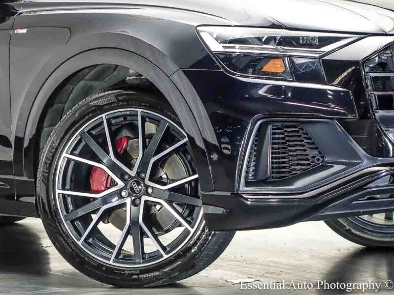 2019 Audi Q8 Premium Plus