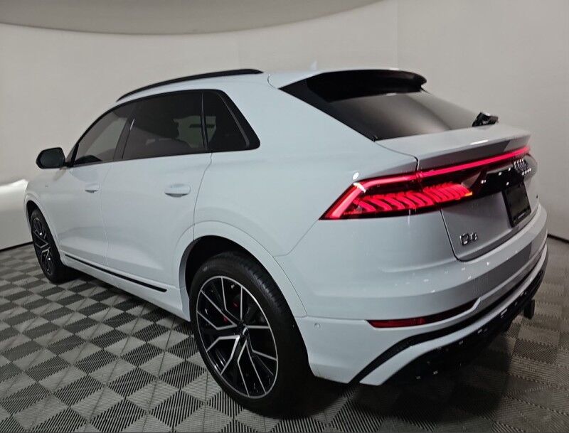 2019 Audi Q8 Premium Plus Willowbrook IL