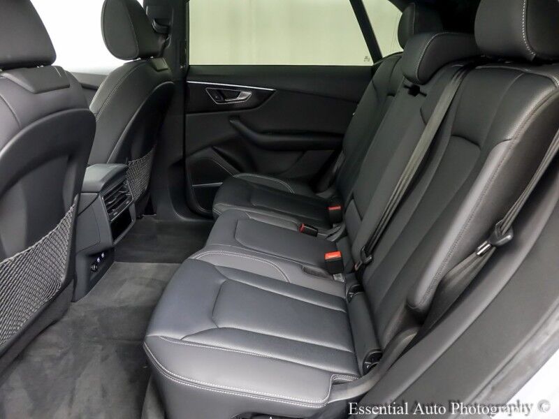 2019 Audi Q8 Premium Plus Willowbrook IL