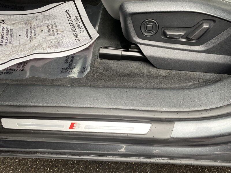 2019 Audi Q8 Prestige Bristol  PA