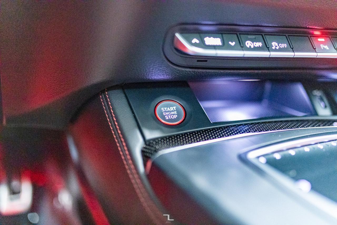 2019 Audi SQ5 Quattro Technik Black Optics Leather Roof Nav Red Deer AB