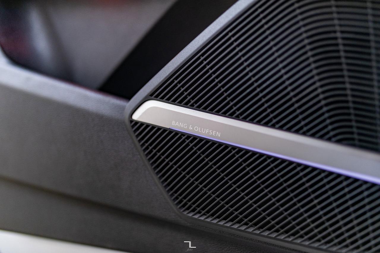 2019 Audi SQ5 Quattro Technik Black Optics Leather Roof Nav Red Deer AB