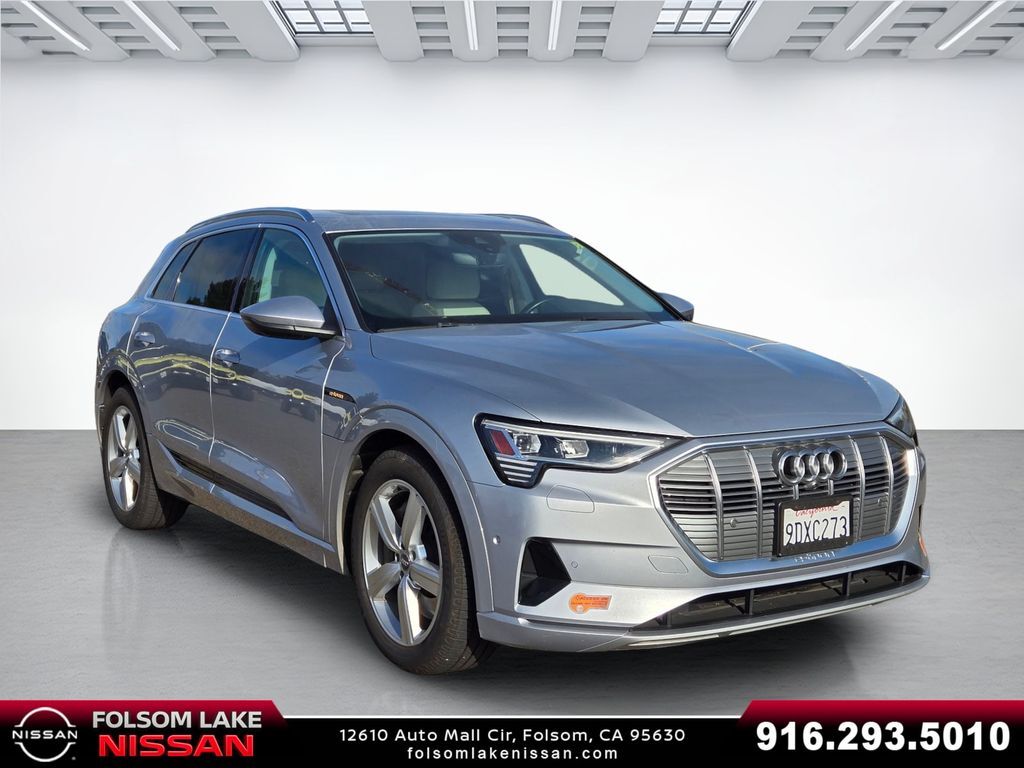 2019 Audi e-tron Premium Plus