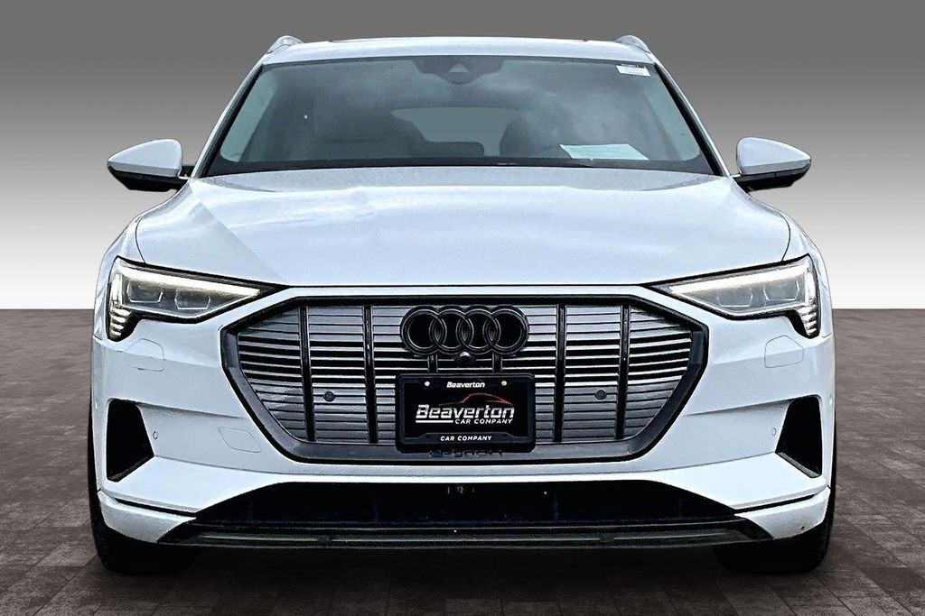 2019 Audi e-tron Prestige OR