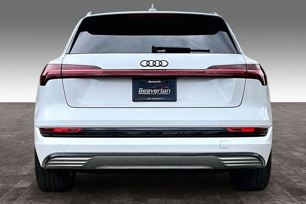 2019 Audi e-tron Prestige OR