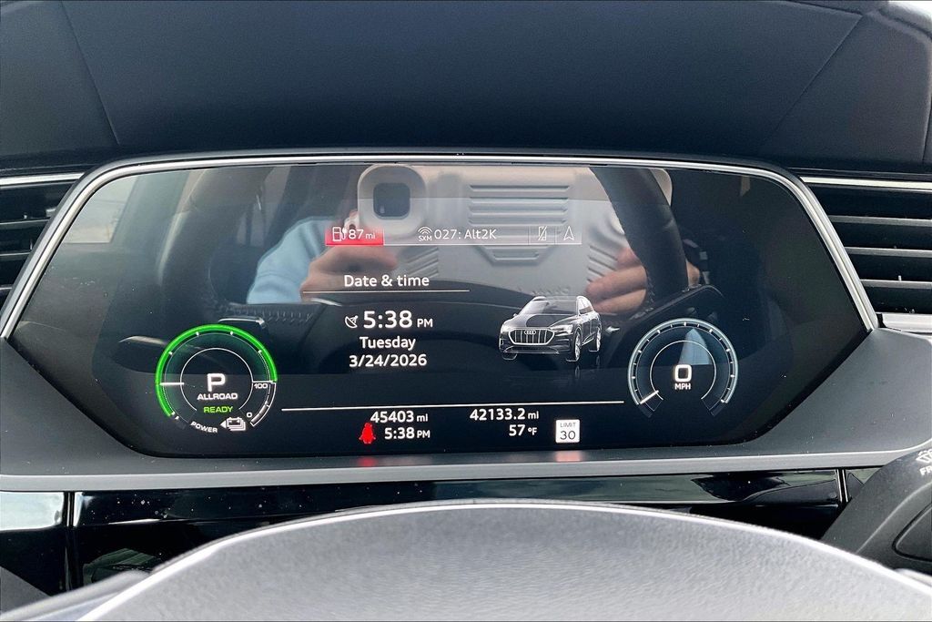 2019 Audi e-tron Prestige OR