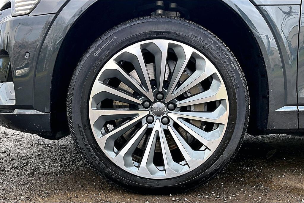 2019 Audi e-tron Prestige OR