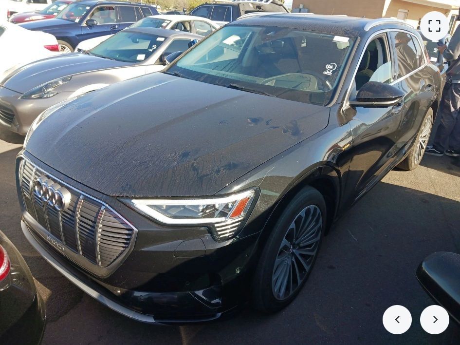 2019 Audi e-tron Prestige