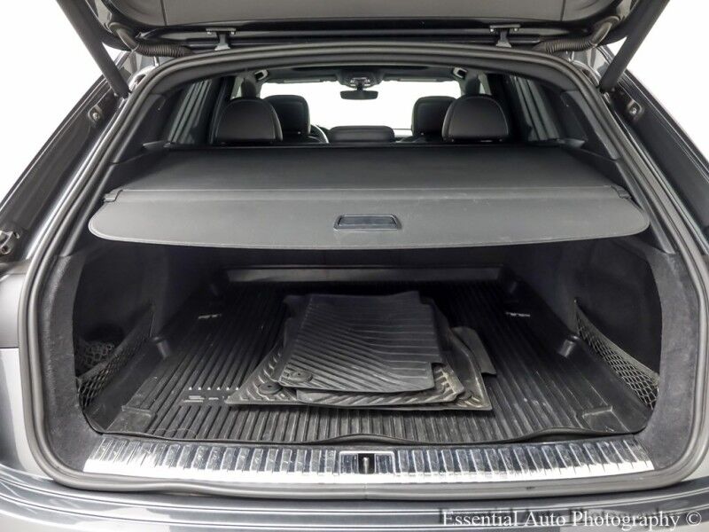 2019 Audi e-tron Prestige PRICE INCLUDES $4000 IRS TAX CREDIT!! YOU MUST QUALIFY! Willowbrook IL