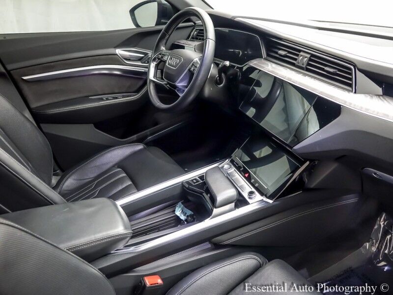 2019 Audi e-tron Prestige PRICE INCLUDES $4000 IRS TAX CREDIT!! YOU MUST QUALIFY! Willowbrook IL