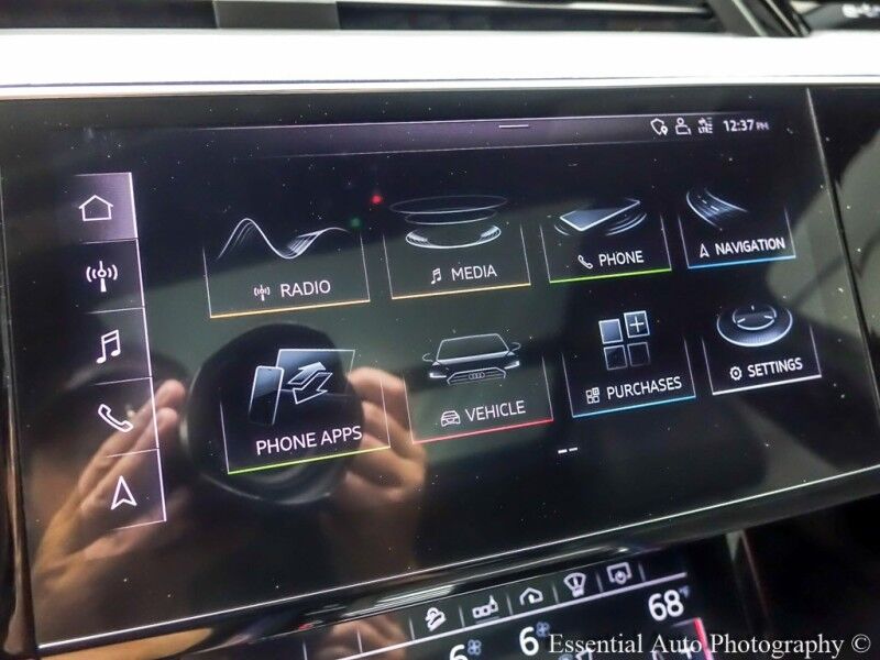 2019 Audi e-tron Prestige PRICE INCLUDES $4000 IRS TAX CREDIT!! YOU MUST QUALIFY! Willowbrook IL