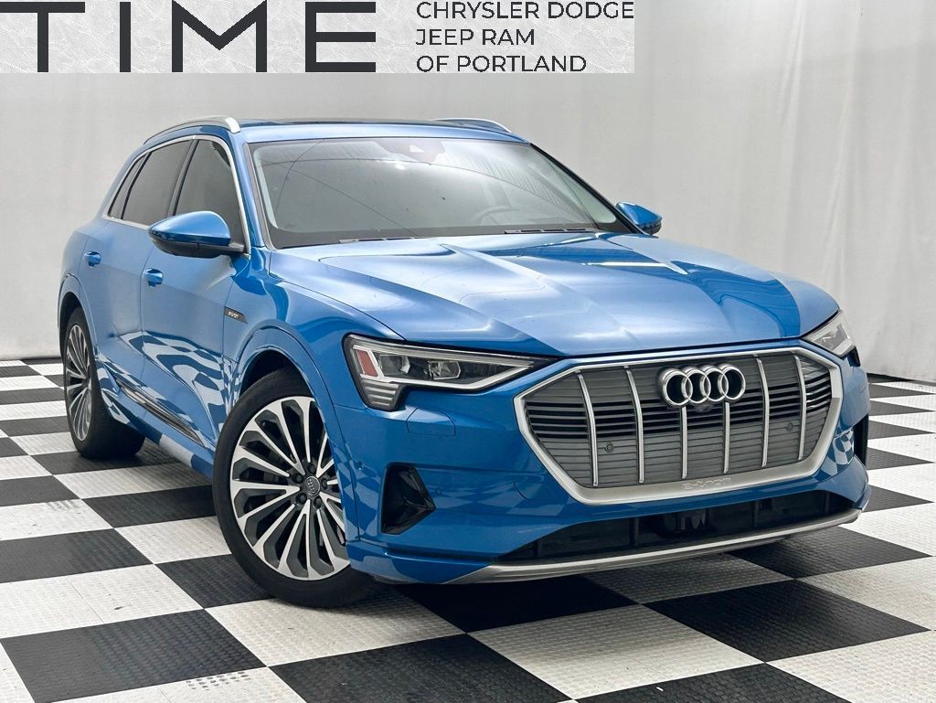 2019 Audi e-tron Prestige