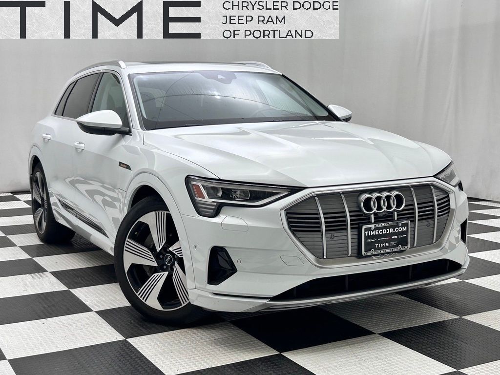 2019 Audi e-tron Prestige