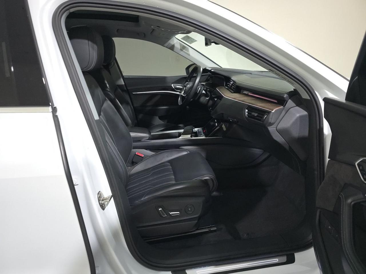 2019 Audi e-tron Prestige quattro Head-Up Display Adaptive Cruise Portland OR