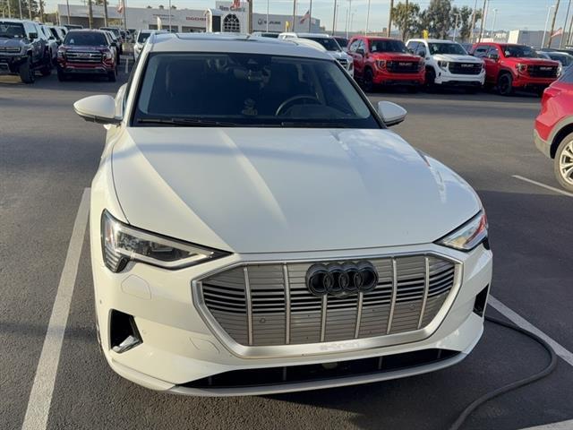 2019 Audi e-tron quattro Prestige