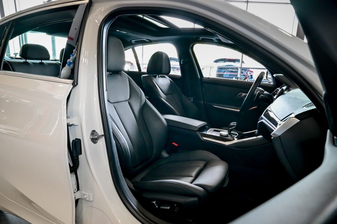 2019 BMW 3 Series 330i xDrive, Navigation, CarPlay, Remote Start, Ambient Lighting Springfield NJ
