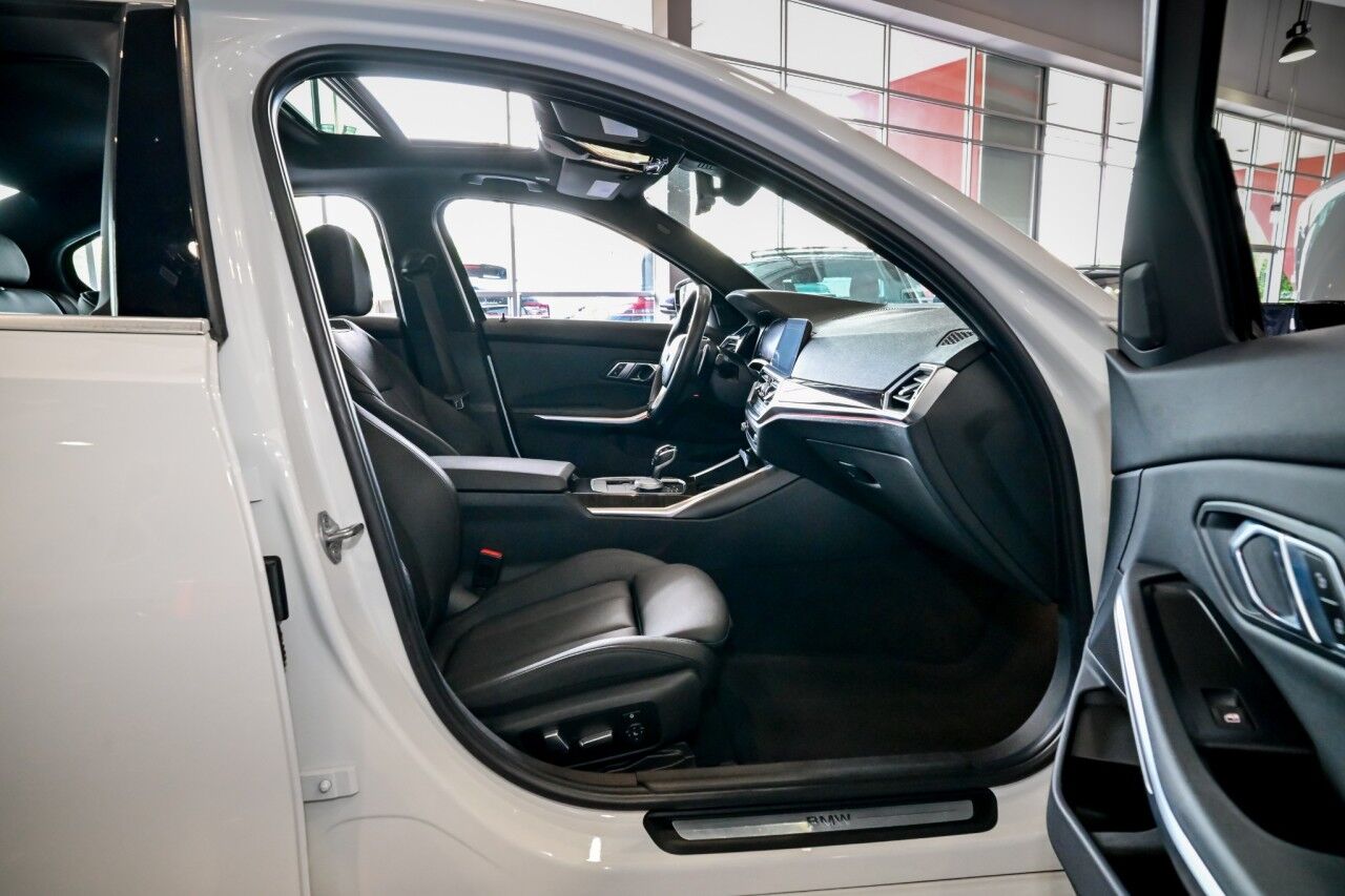 2019 BMW 3 Series 330i xDrive, Navigation, CarPlay, Remote Start, Ambient Lighting Springfield NJ