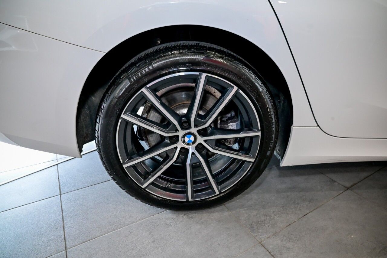 2019 BMW 3 Series 330i xDrive, Navigation, CarPlay, Remote Start, Ambient Lighting Springfield NJ