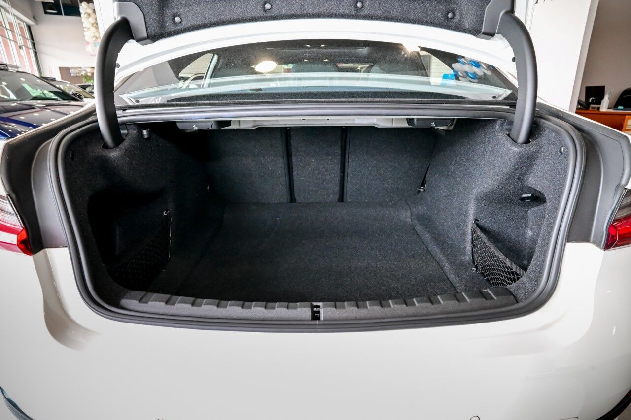 2019 BMW 3 Series 330i xDrive, Navigation, CarPlay, Remote Start, Ambient Lighting Springfield NJ