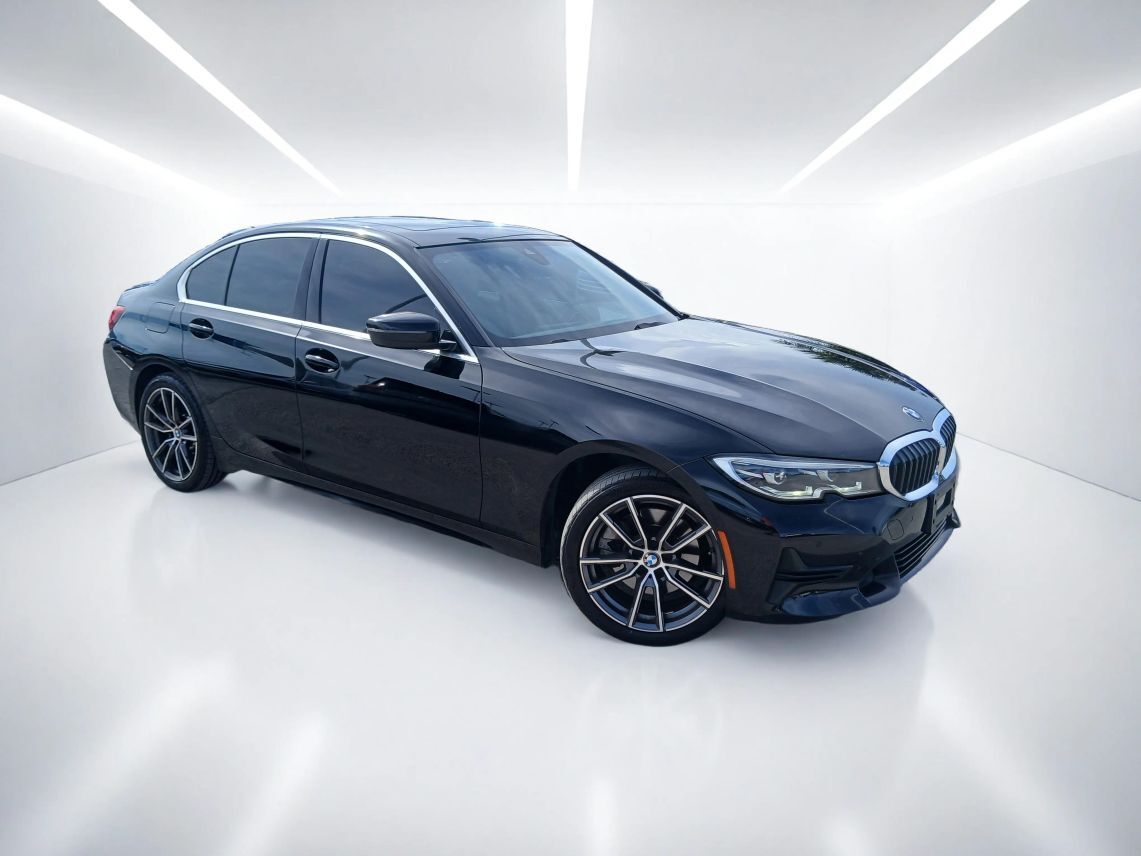2019 BMW 3 Series 330i xDrive Sedan 4D