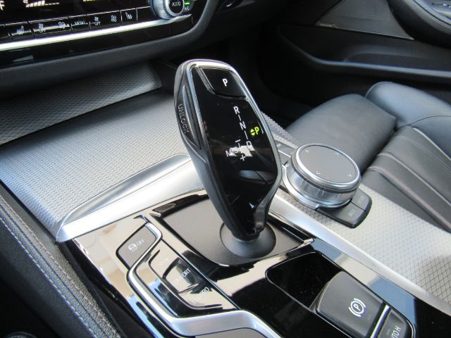 2019 BMW 5-Series 530e M-SPORT Plano TX