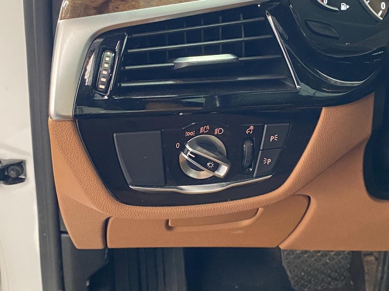 2019 BMW 5 Series 530e xDrive iPerformance Richmond Hill NY