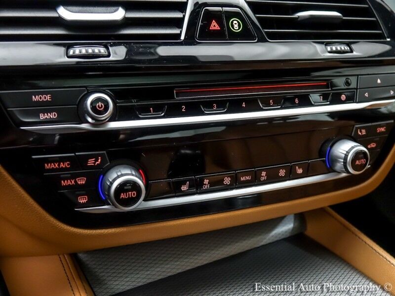 2019 BMW 5 Series 530e xDrive iPerformance Willowbrook IL