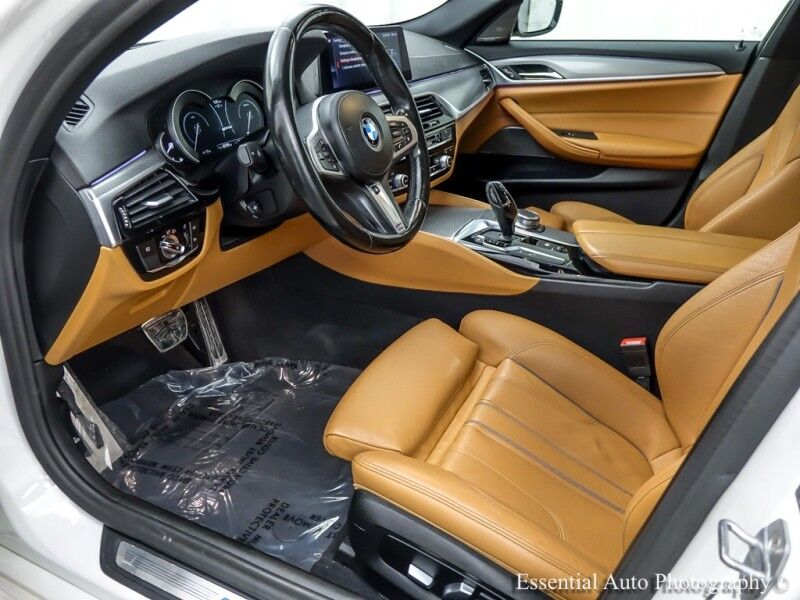 2019 BMW 5 Series 530e xDrive iPerformance Willowbrook IL