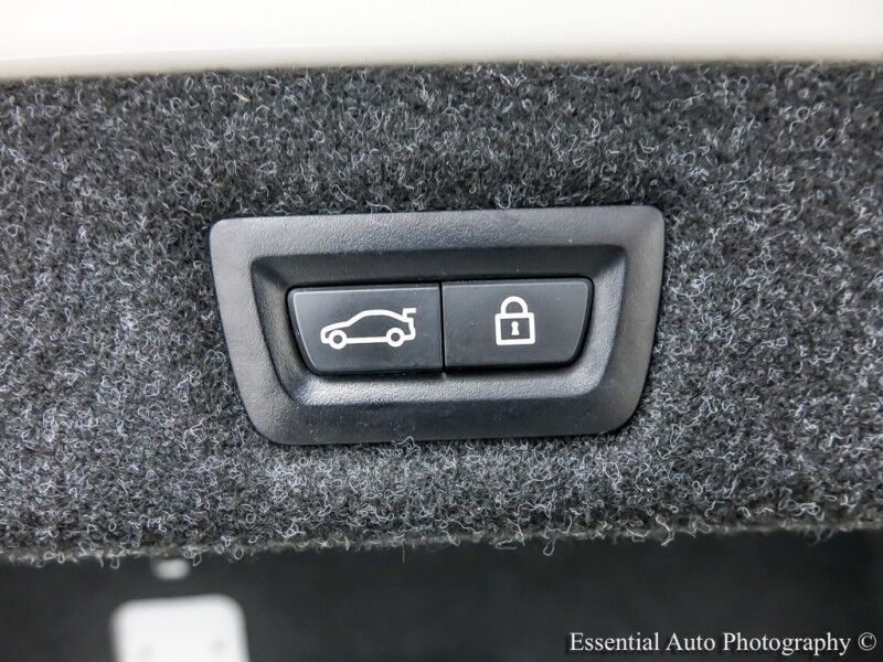 2019 BMW 5 Series 530e xDrive iPerformance Willowbrook IL