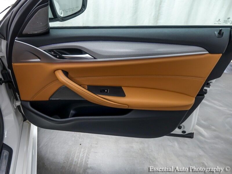 2019 BMW 5 Series 530e xDrive iPerformance Willowbrook IL