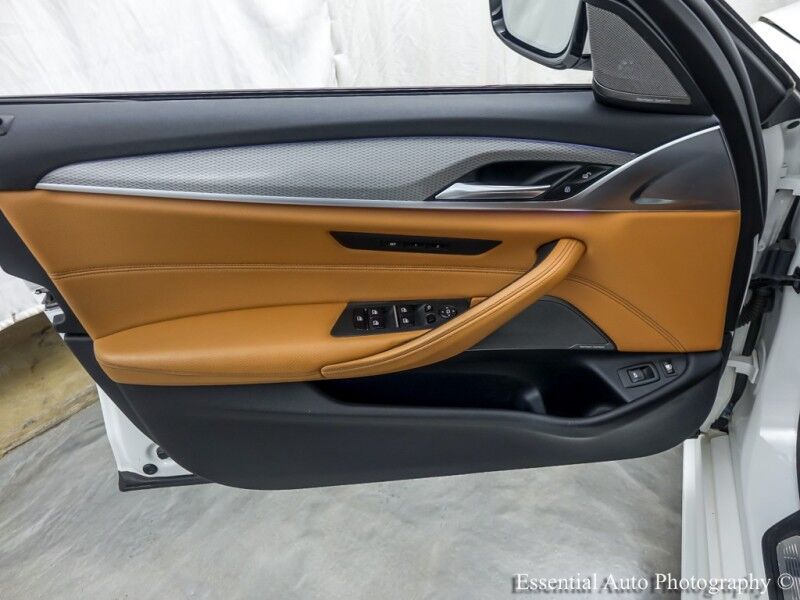 2019 BMW 5 Series 530e xDrive iPerformance Willowbrook IL