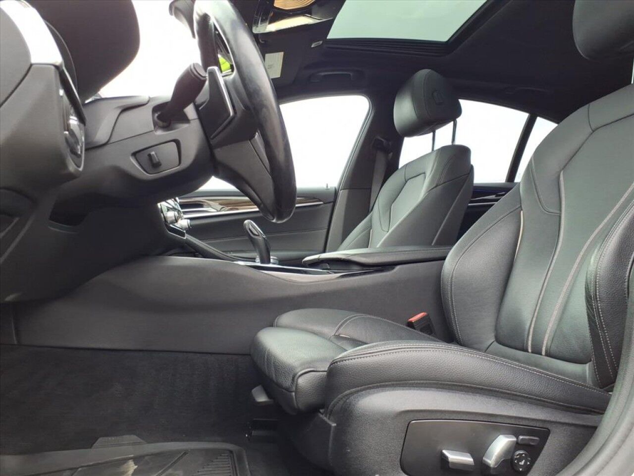 2019 BMW 5 Series 530i xDrive Uvalde TX