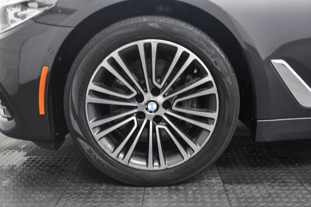 2019 BMW 5 Series 530i xDrive Akron OH