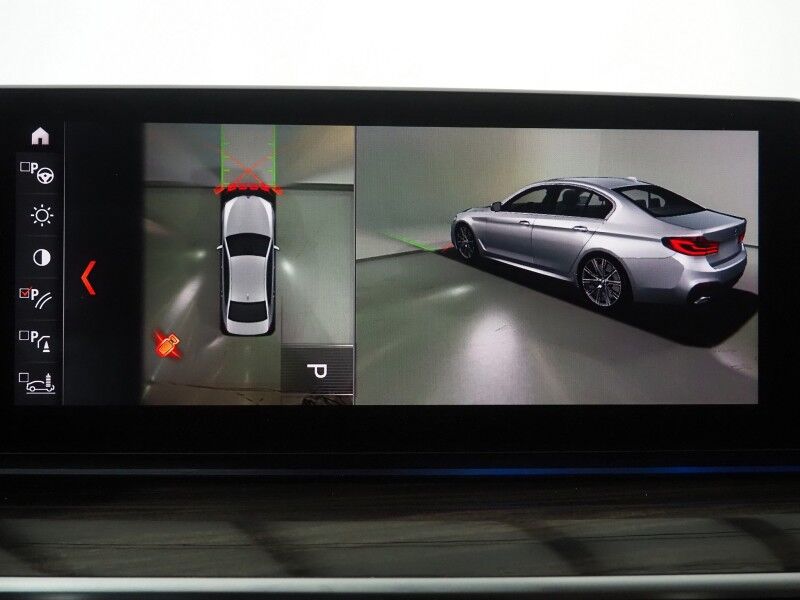 2019 BMW 5 Series 540i *DRIVER ASSIST PLUS PKG, HEADS-UP DISPLAY, NAVIGATION, ADAPTIVE CRUISE, SAFETY ALERTS, 360 VIEW CAMERAS, MOONROOF, DAKOTA LEATHER, HEATED/MULTI-CONTOUR SEATS, COMFORT ACCESS, WIRELESS CHARGING, APPLE CARPLAY Round Rock TX