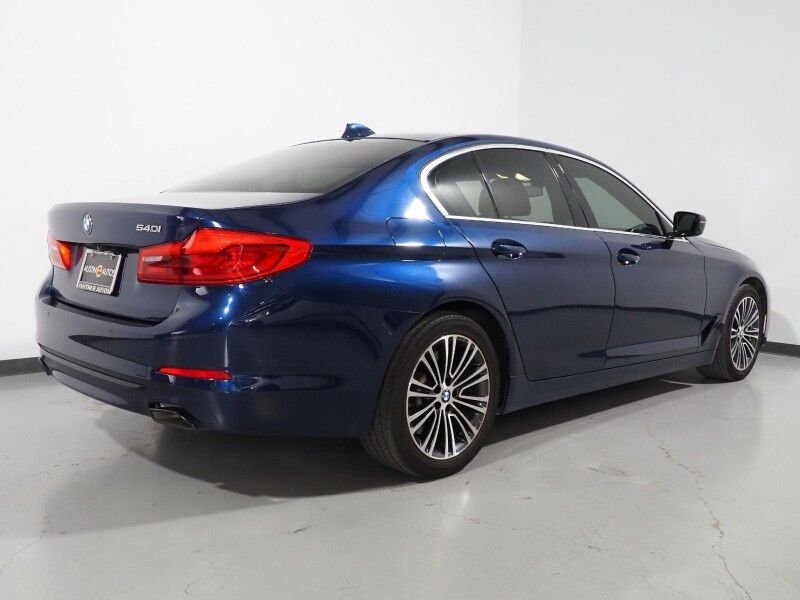 2019 BMW 5 Series 540i *DRIVER ASSIST PLUS PKG, HEADS-UP DISPLAY, NAVIGATION, ADAPTIVE CRUISE, SAFETY ALERTS, 360 VIEW CAMERAS, MOONROOF, DAKOTA LEATHER, HEATED/MULTI-CONTOUR SEATS, COMFORT ACCESS, WIRELESS CHARGING, APPLE CARPLAY Round Rock TX