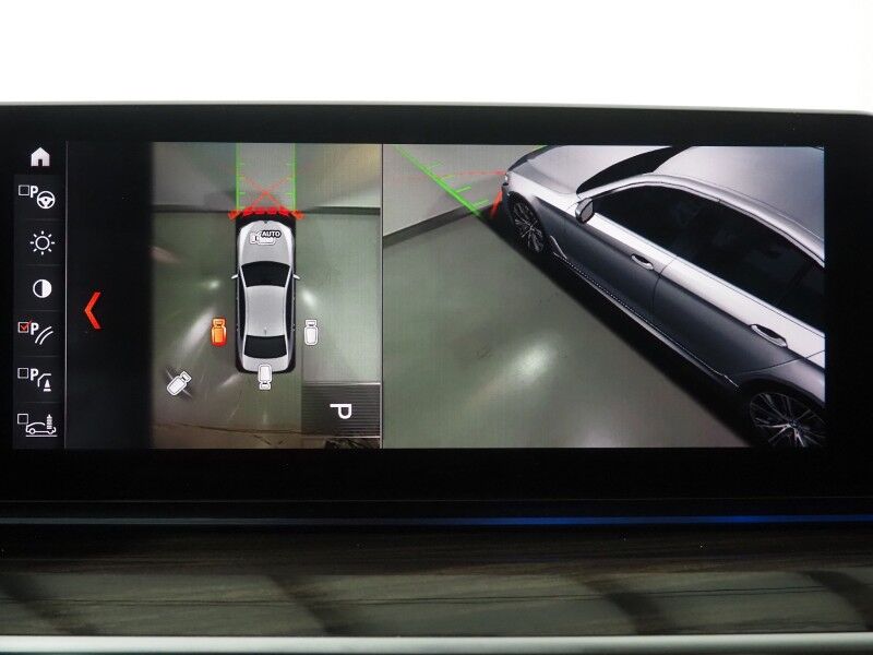 2019 BMW 5 Series 540i *DRIVER ASSIST PLUS PKG, HEADS-UP DISPLAY, NAVIGATION, ADAPTIVE CRUISE, SAFETY ALERTS, 360 VIEW CAMERAS, MOONROOF, DAKOTA LEATHER, HEATED/MULTI-CONTOUR SEATS, COMFORT ACCESS, WIRELESS CHARGING, APPLE CARPLAY Round Rock TX