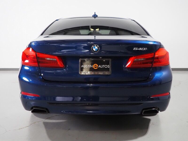 2019 BMW 5 Series 540i *DRIVER ASSIST PLUS PKG, HEADS-UP DISPLAY, NAVIGATION, ADAPTIVE CRUISE, SAFETY ALERTS, 360 VIEW CAMERAS, MOONROOF, DAKOTA LEATHER, HEATED/MULTI-CONTOUR SEATS, COMFORT ACCESS, WIRELESS CHARGING, APPLE CARPLAY Round Rock TX