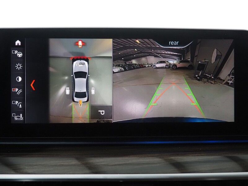 2019 BMW 5 Series 540i *DRIVER ASSIST PLUS PKG, HEADS-UP DISPLAY, NAVIGATION, ADAPTIVE CRUISE, SAFETY ALERTS, 360 VIEW CAMERAS, MOONROOF, DAKOTA LEATHER, HEATED/MULTI-CONTOUR SEATS, COMFORT ACCESS, WIRELESS CHARGING, APPLE CARPLAY Round Rock TX