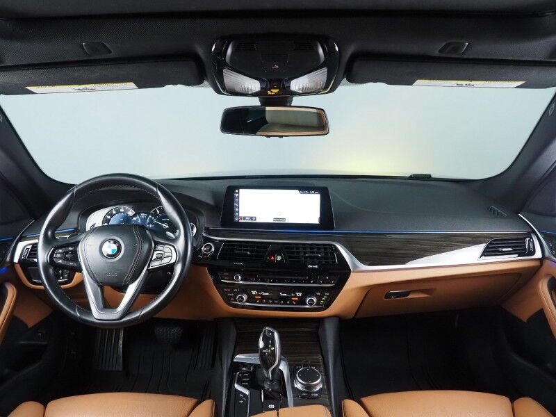 2019 BMW 5 Series 540i *DRIVER ASSIST PLUS PKG, HEADS-UP DISPLAY, NAVIGATION, ADAPTIVE CRUISE, SAFETY ALERTS, 360 VIEW CAMERAS, MOONROOF, DAKOTA LEATHER, HEATED/MULTI-CONTOUR SEATS, COMFORT ACCESS, WIRELESS CHARGING, APPLE CARPLAY