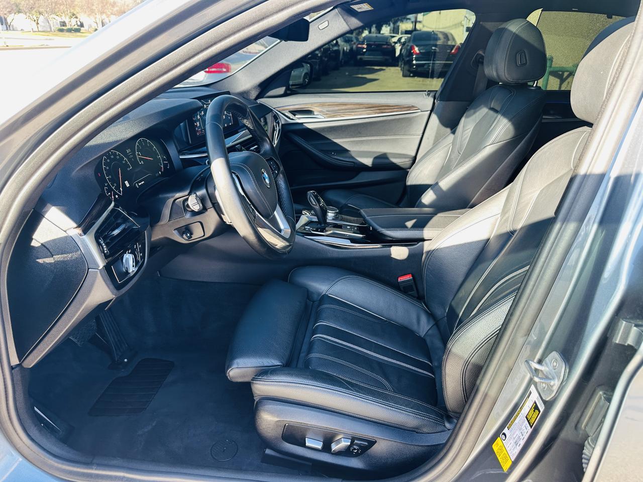 2019 BMW 5 Series 540i sport pkg Dallas TX