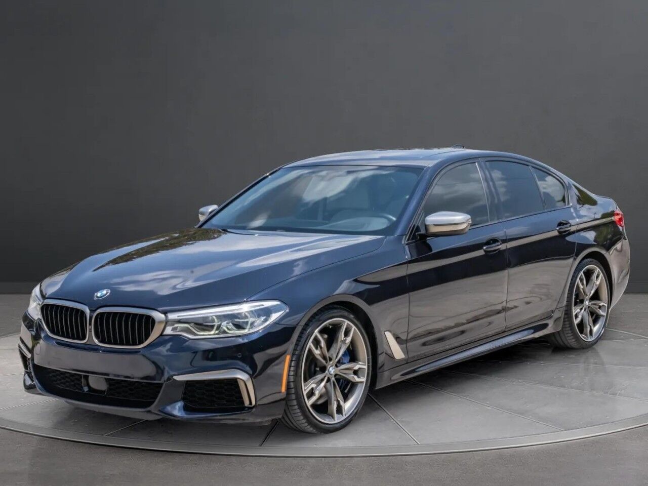 2019 BMW 5 Series M550i xDrive