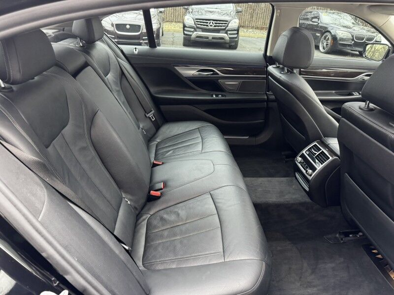 2019 BMW 740i 740i Willow Grove PA